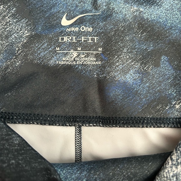 Nike One Training Leggings - Picture 7 of 11